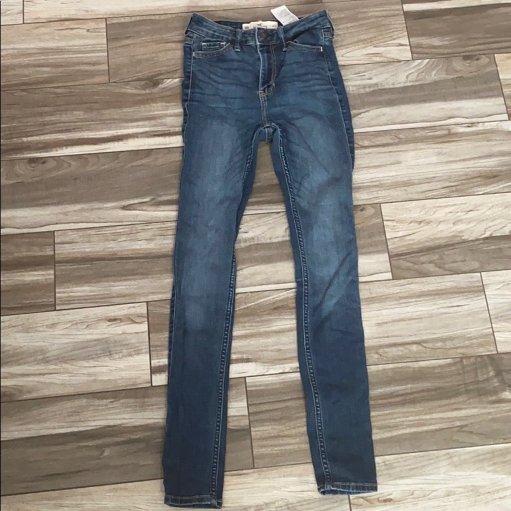 Blue skinny jeans